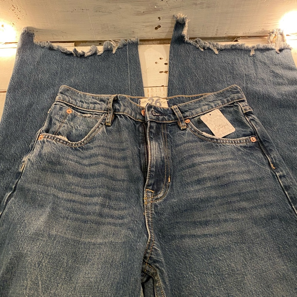 Free People women’s jeans size 26, Straight up baggy jeans NWT